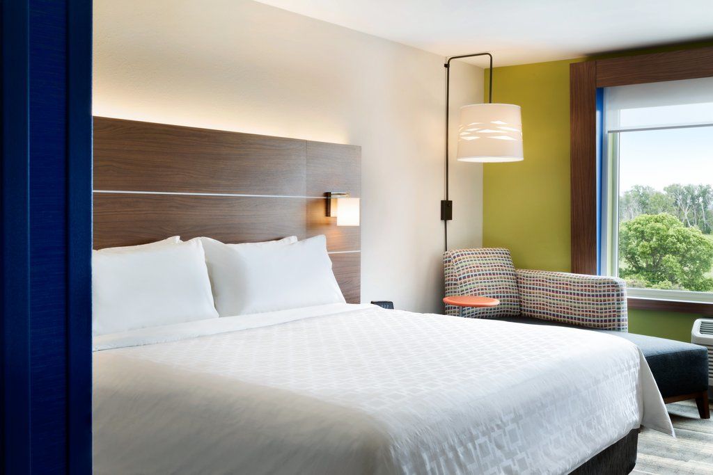 Holiday Inn Express & Suites Farmville By Ihg Exterior foto