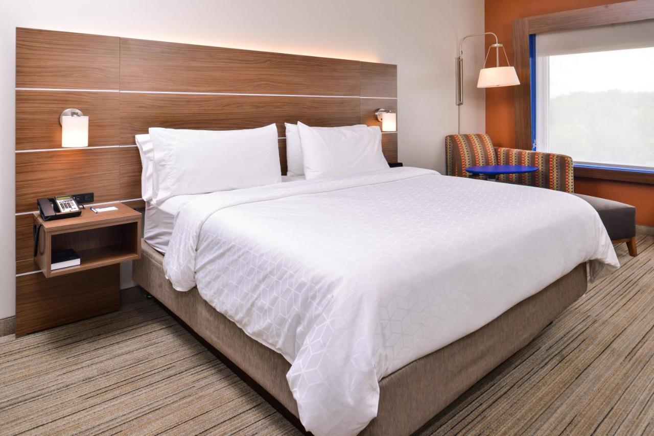 Holiday Inn Express & Suites Farmville By Ihg Exterior foto